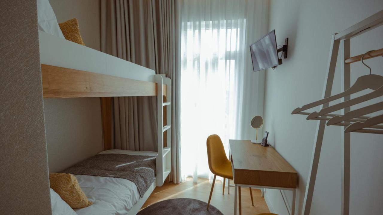 Pedra De Sal - Hostel & Suites Rio Maior Extérieur photo