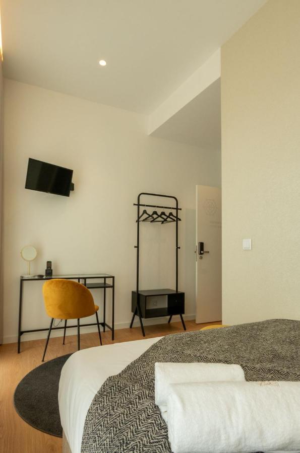 Pedra De Sal - Hostel & Suites Rio Maior Extérieur photo