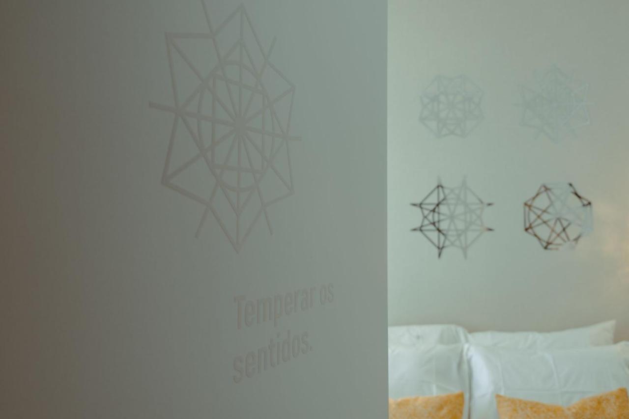 Pedra De Sal - Hostel & Suites Rio Maior Extérieur photo