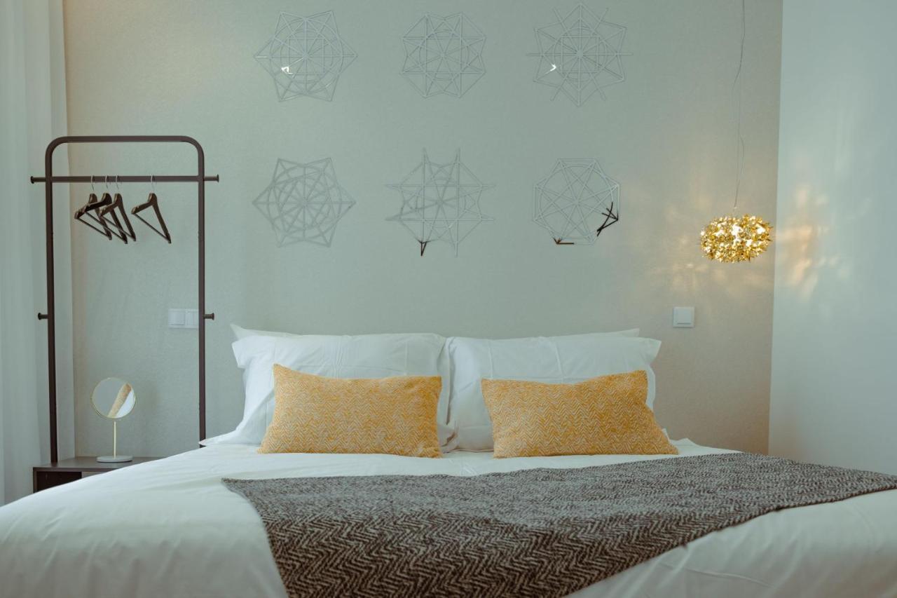 Pedra De Sal - Hostel & Suites Rio Maior Extérieur photo