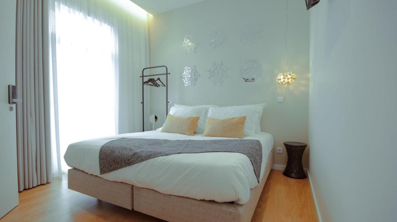 Pedra De Sal - Hostel & Suites Rio Maior Extérieur photo